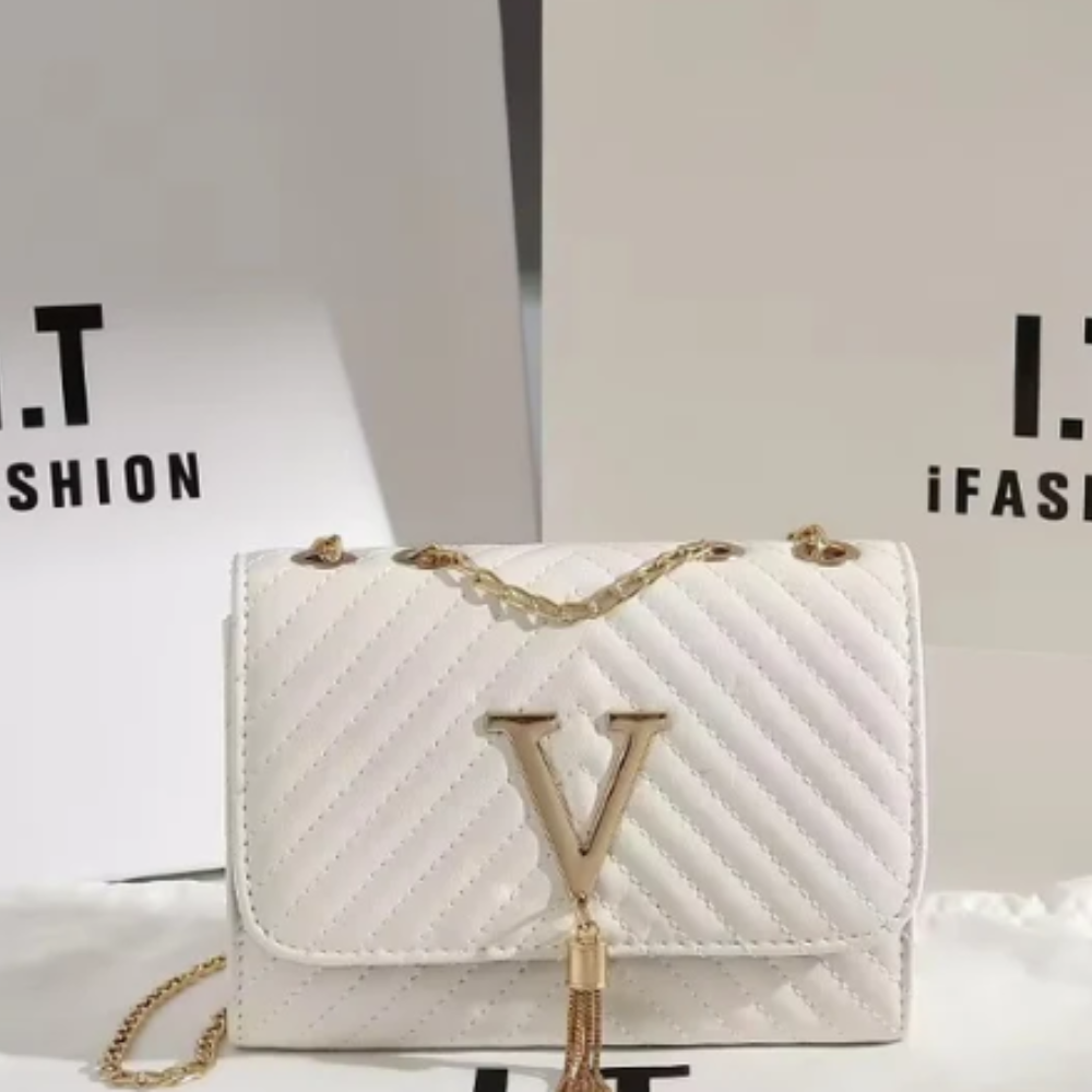 Fashion Heart Pattern PU Leather Shoulder Bag for Women - Waterproof Chain Decor Crossbody Bag